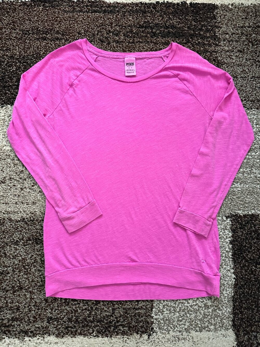 PINK VICTORIA'S SECRET (S) Hot Pink Fuchsia Slouchy Raglan Long-Sleeve Slub Tee